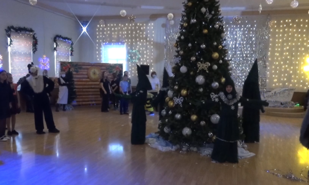 В Троицке прошли новогодние елки главы города